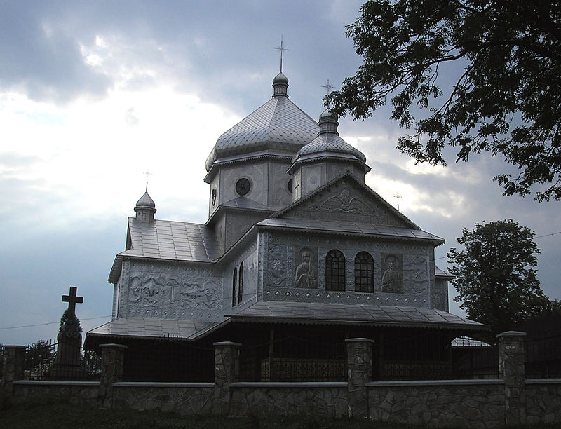 Церква у Космачі